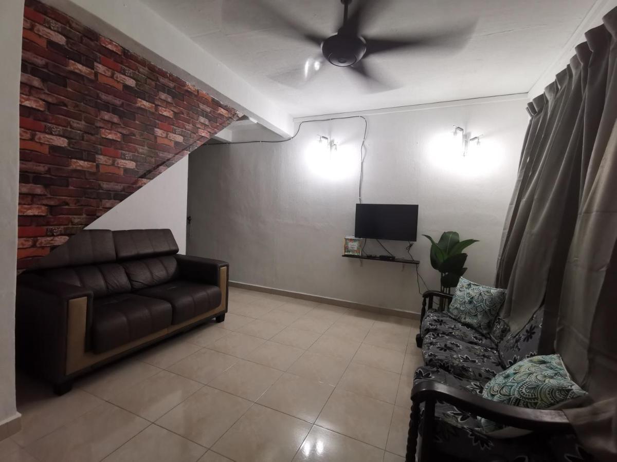 Sri Makmur Pontian Homestay Pontian Besar Buitenkant foto